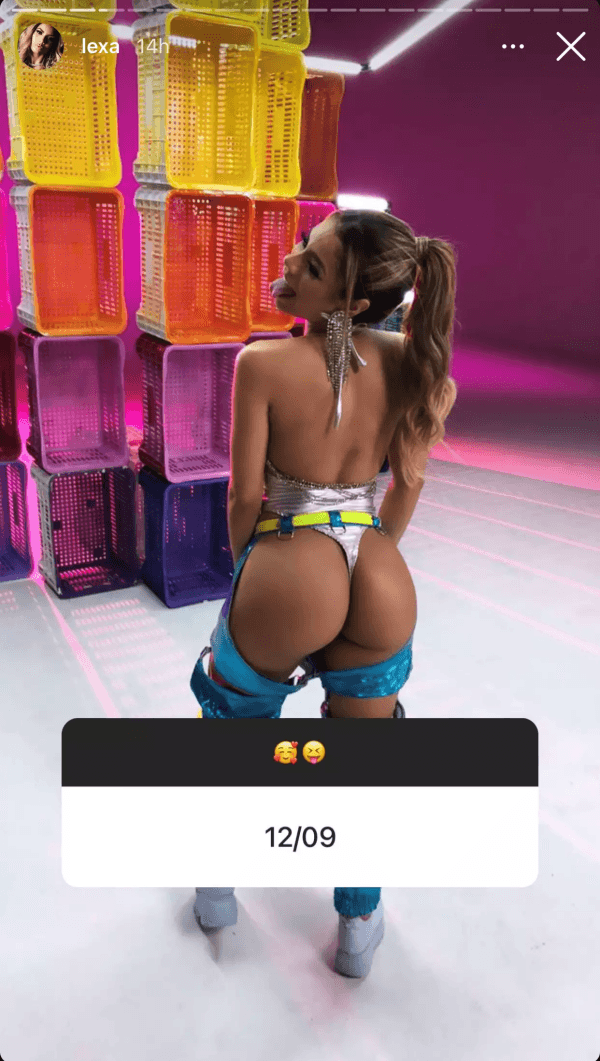 Lexa em foto exibindo o bumbum empinado com a calcinha atolada (Foto: Reprodução) Lexa em foto exibindo o bumbum empinado com a calcinha atolada (Foto: Reprodução)