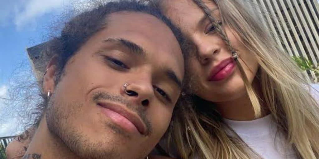 Vitão defende Luísa Sonza após seguidor criticar bumbum em clipe: "Não é a bunda que canta lindamente"