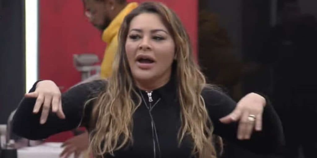 Power Couple tem guerra entre casais, com acusação de complô; Galisteu entra ao vivo e dá susto com notícia