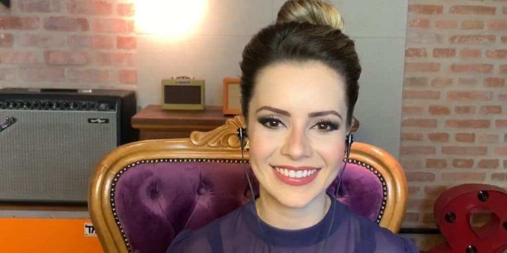 Após marido detonar divórcio, Sandy faz anúncio oficial confirmando fim e desmorona em textão: "Muita história"