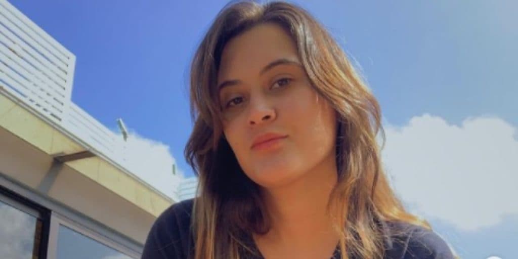 Bia Bonemer, em viagem com Giulia Costa, coloca corpão pra jogo e mostra mais do que devia: "Deu pra ver"