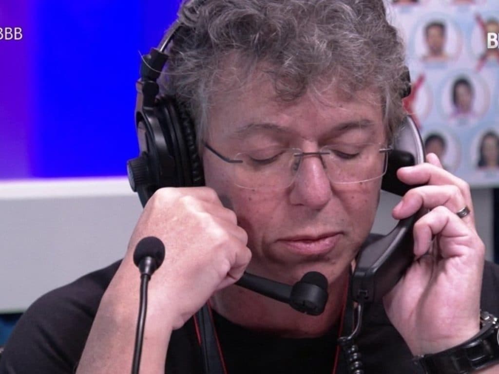 "O cara tá cansado", Boninho explode em desabafo e expõe trabalho excessivo na Globo