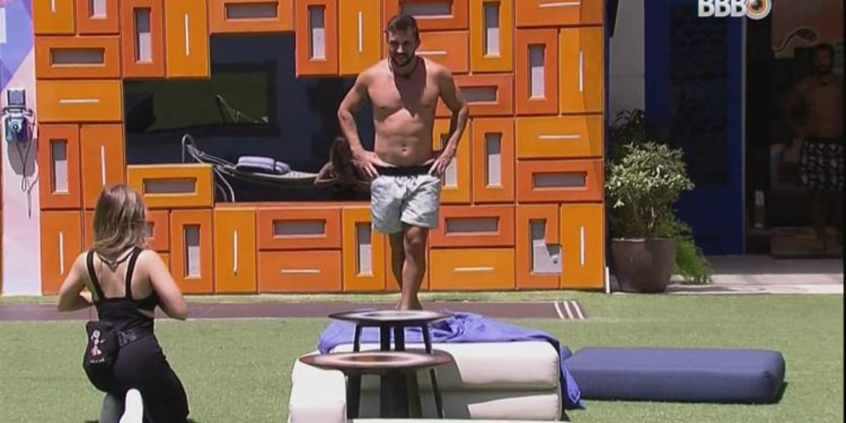  Arthur na casa do BBB 21 (Foto: Reprodução)