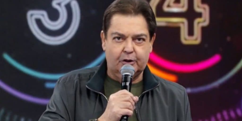 Faustão interrompe Domingão às pressas, anuncia morte na Globo e explode em luto: "Tantas perdas terríveis"