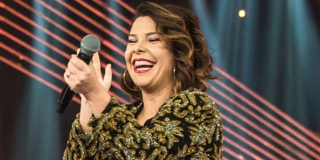 "Precisa ser falado", Fernanda Souza, após detonar amor por loira, vomita situação: "Pobreza menstrual"