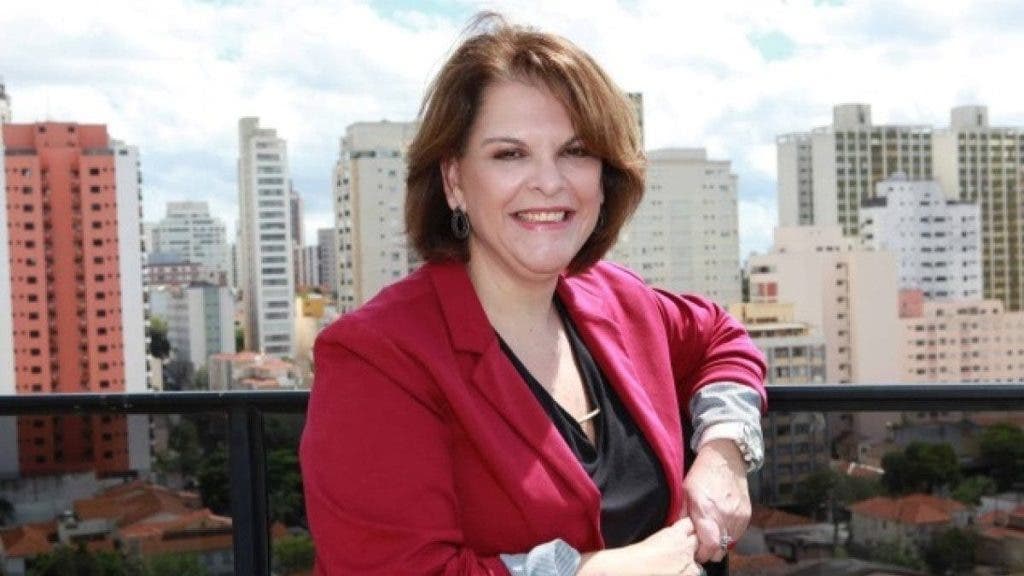 Irmã absurda, esposa novinha chocante e coleção de 1 milhão na estante: Faustão tem intimidade arrancada