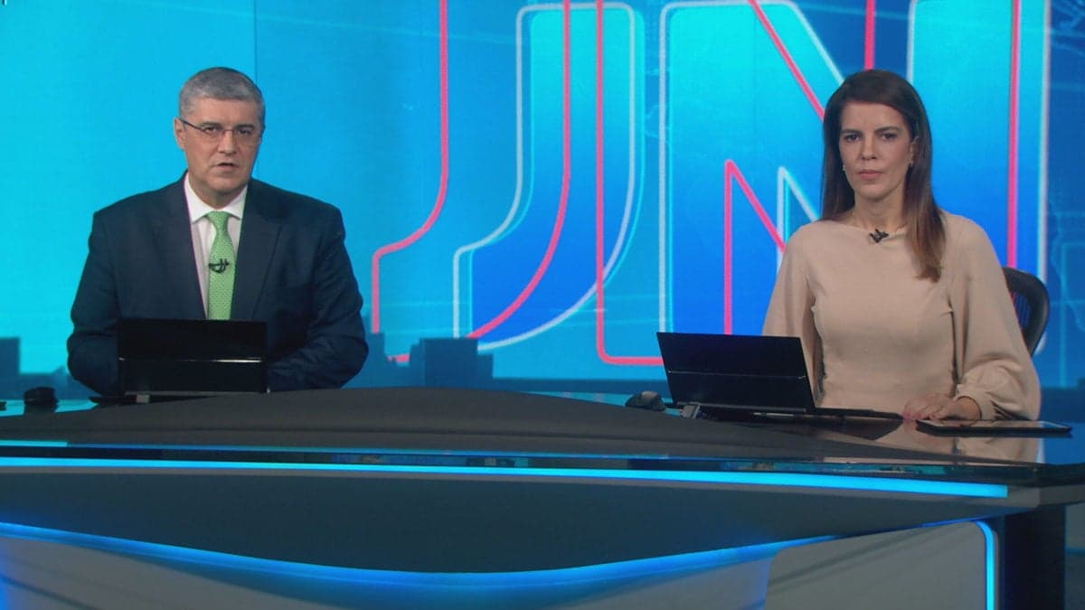 Jornal Nacional dá notícia cruel que faz Brasil chorar (Foto: Reprodução/Globo) Jornal Nacional dá notícia cruel que faz Brasil chorar (Foto: Reprodução/Globo)