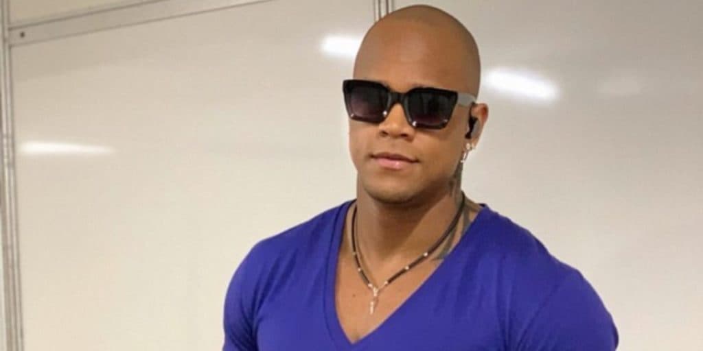 Léo Santana, após 7 anos de união, faz anúncio, comunica desfecho e expõe humilhação: "Frustrante"