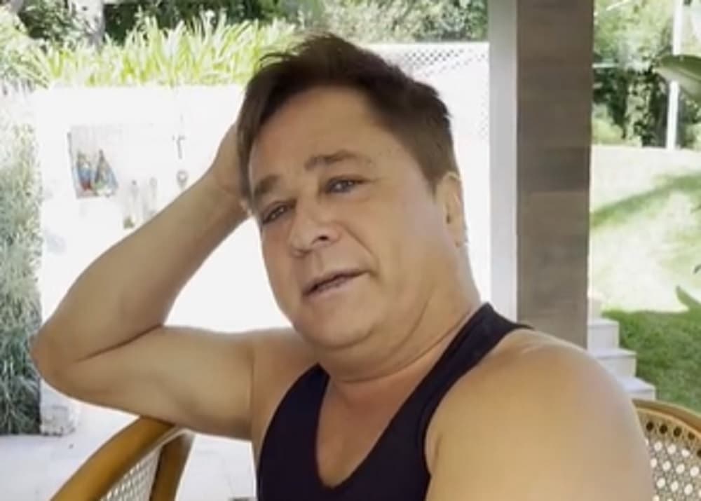 Leonardo compra prédio gigante para fugir de prisão e dar dinheiro aos filhos: "Não me pertence"