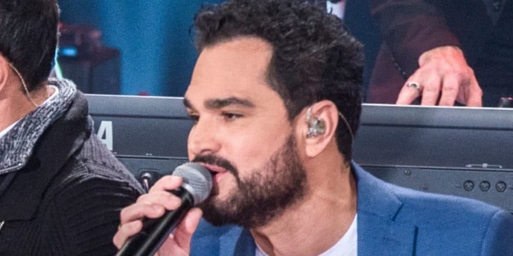 Luciano Camargo se assume, vê recado da esposa e massacra ao confirmar: “Eu já era dele”