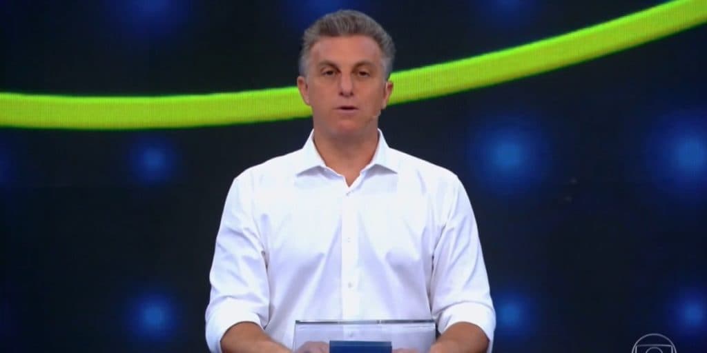 Globo e Luciano Huck imitam a Record e devem apostar em histórias emocionantes no novo 'Domingão'