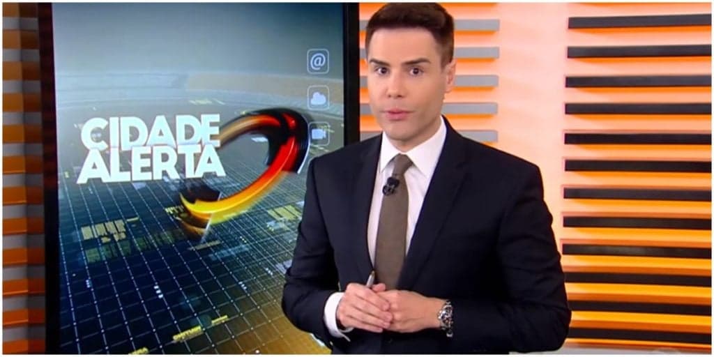 Luiz Bacci entrega choro na Record e confirma: "Espero que nunca ninguém precise da ajuda do Cidade Alerta"