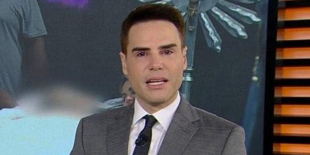 Luiz Bacci chora ao vivo, abala o público da Record com despedida e causa choque: “É errando que se aprende”