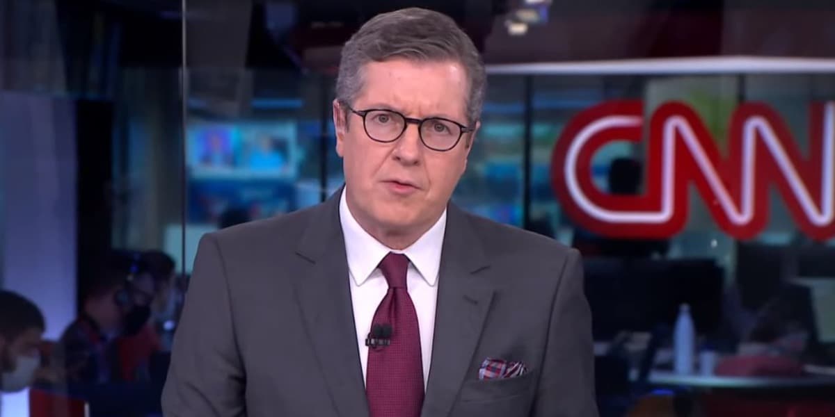 Márcio Gomes, que já trabalhou na Globo, segue como uma das estrelas da emissora da Avenida Paulista (Foto: Reprodução/CNN Brasil)