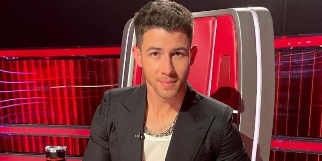 Nick Jonas sofre acidente de moto, é hospitalizado às pressas e estado preocupa: "Lesões e contusões"