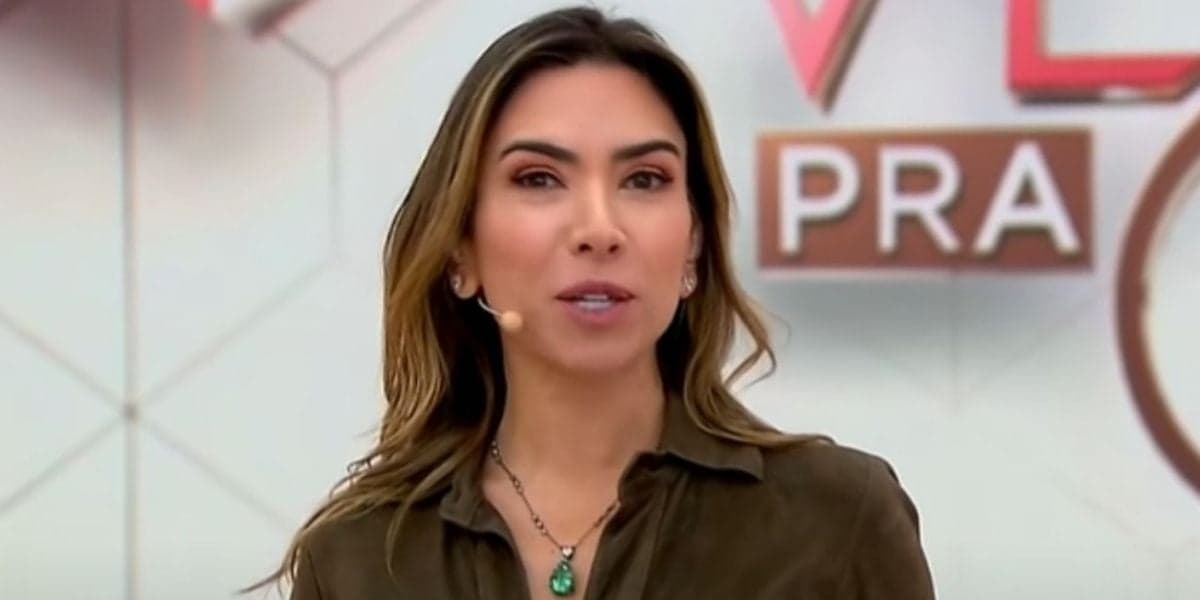 Patrícia Abravanel faz descarrego e demite equipe possuída pelo demônio Patrícia Abravanel faz descarrego e demite equipe possuída pelo demônio
