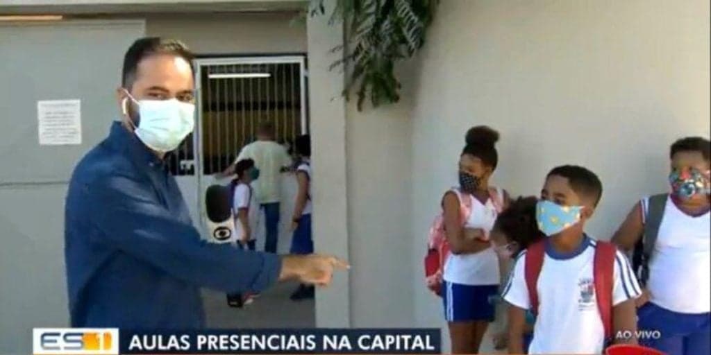Repórter da Globo passa vergonha ao vivo, fica de cara no chão e corte brutal é feito: "A lei é essa"