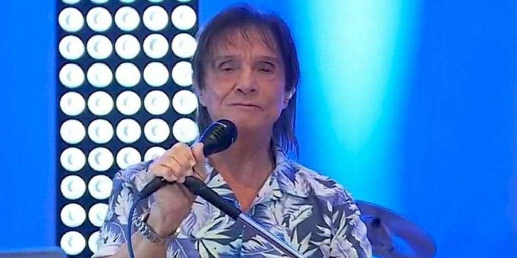 Roberto Carlos expõe despedida em carta aberta e público chora: "Triste o que aconteceu"