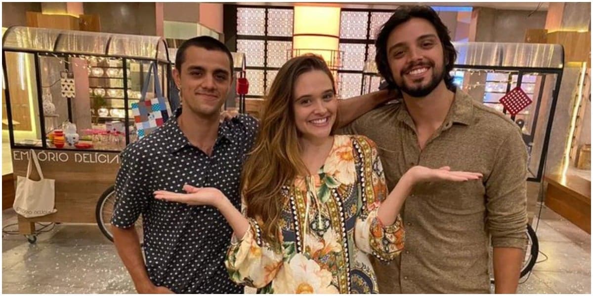 Triângulo amoroso na novela das 19h - Reprodução Triângulo amoroso na novela das 19h - Reprodução
