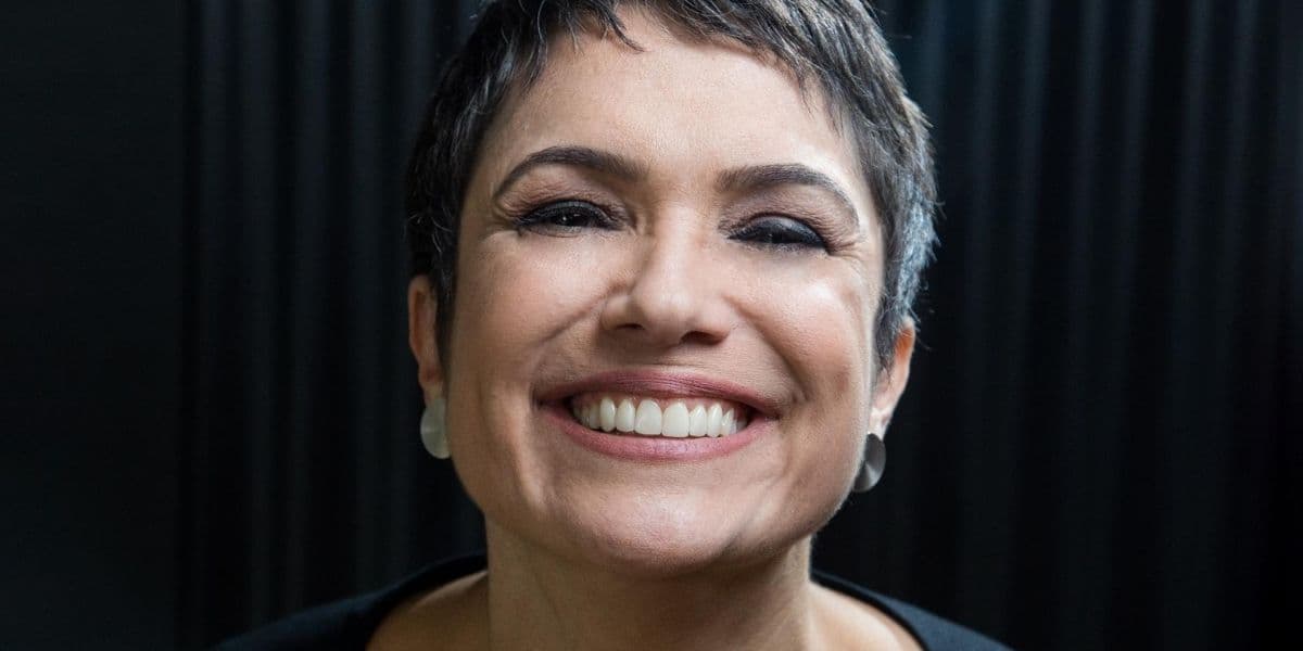 Após flagrar marido com famosa, Sandra Annenberg declara amor à mulher e confirma: "Ela ainda é"