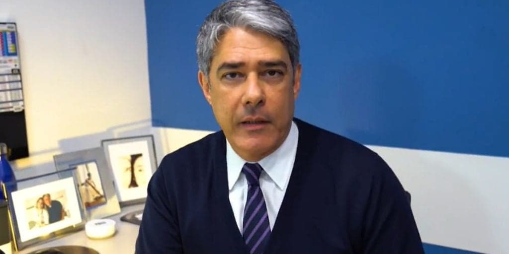 William Bonner, após ser tirado da Globo, aparece em vídeo xingando e explode de raiva: "Que inferno''