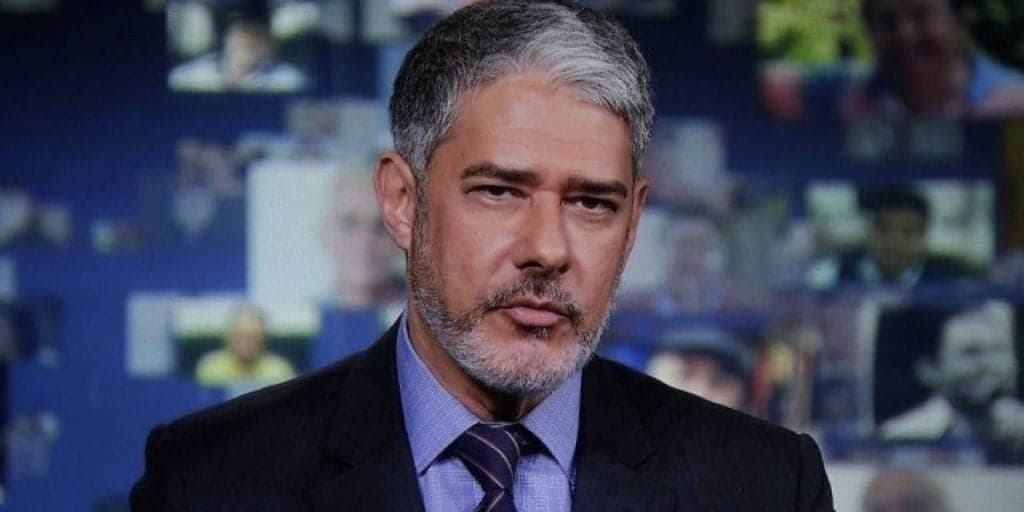 Após pedir para deixar o JN, William Bonner volta à bancada irreconhecível e faz Globo explodir: Audiências 17/05