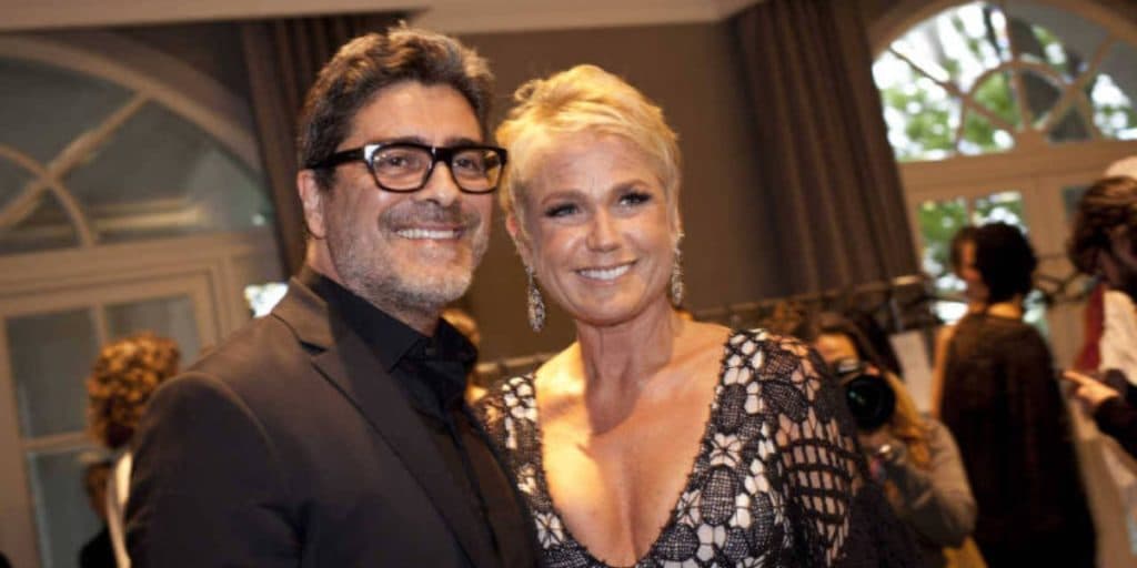 Xuxa recebe declaração de Junno Andrade e diz que não vai casar