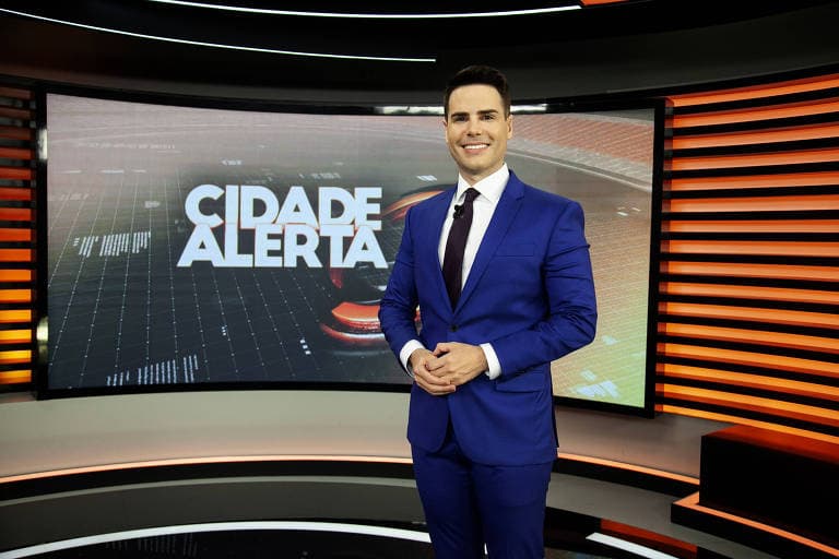 Luiz Bacci, após ser tirado da Record, explode de ódio e expõe verdade bomba: "Justiça"