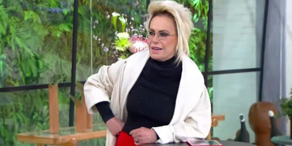 "Está pensando na vida, tá com problema?", Ana Maria explode com repórter ao vivo e ordena resposta: "Estou perguntando"
