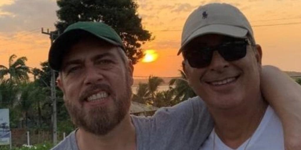 Anderson Müller, sucesso em Caminho das Índias, ao lado do marido (Foto: Reprodução)