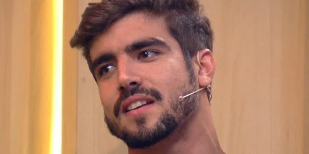 Caio Castro se envolve em acidente de carro e estado do ator é revelado: "Estourou"