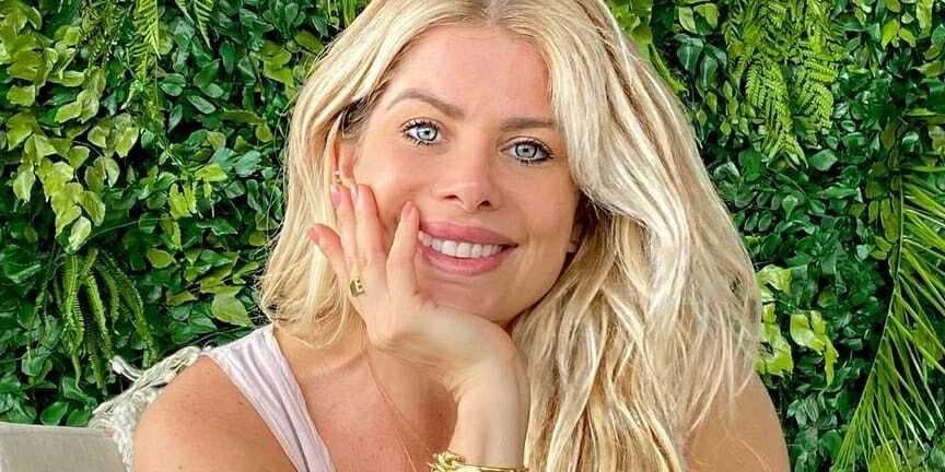 Após separação e ser tachada como fanática religiosa, Karina Bacchi rebate rumores: "Mais forte que a gente"