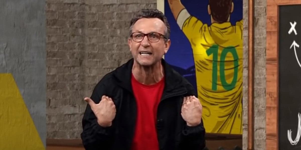 Após Neto ter notícia de morte confirmada, novo apresentador assume Donos da Bola às pressas Após Neto ter notícia de morte confirmada, novo apresentador assume Donos da Bola às pressas