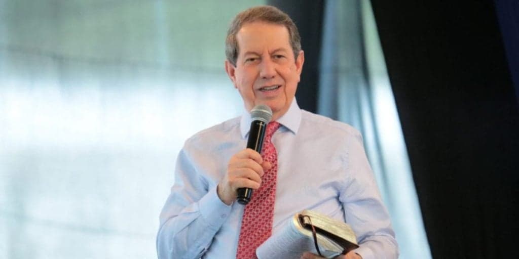 Internado desde sexta-feira, R.R Soares é intubado após piora em quadro clínico e assusta