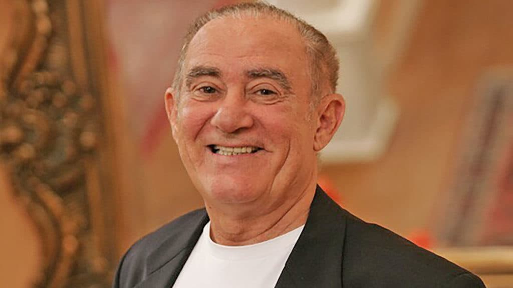Casas de famosos: É neste estado que vive hoje Renato Aragão, após demissão e fim na TV; fotos