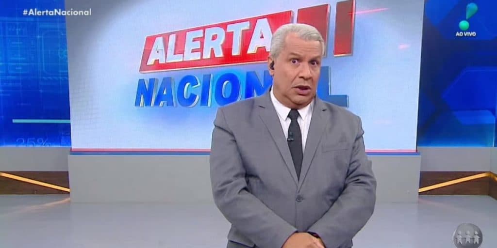 Fim? Sikêra Jr vive momento difícil na RedeTV! e tem multa de 10 milhões exposta após fala homofóbica