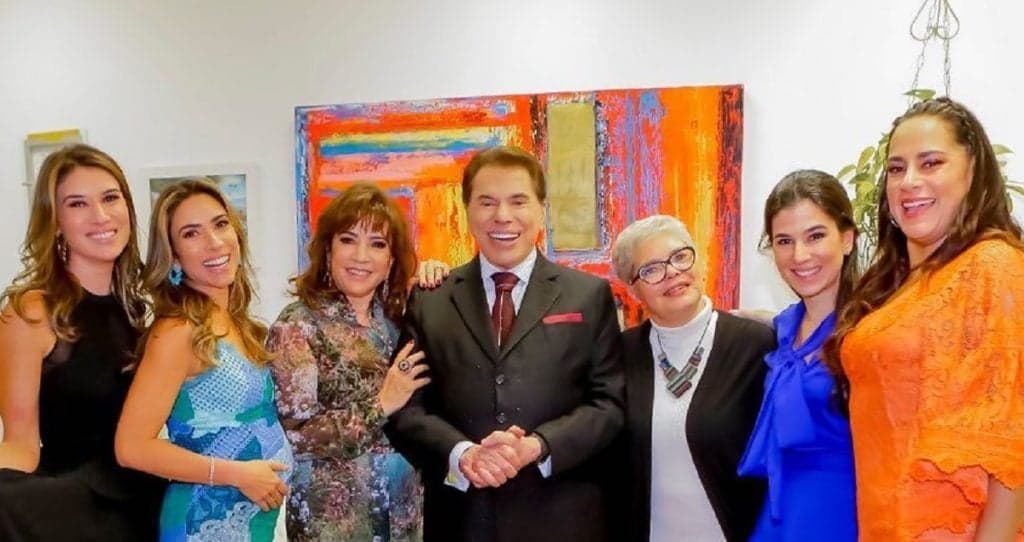 Silvio Santos entrega o SBT de vez aos 91 anos, abandona o Brasil e faz testamento: "As meninas choraram"