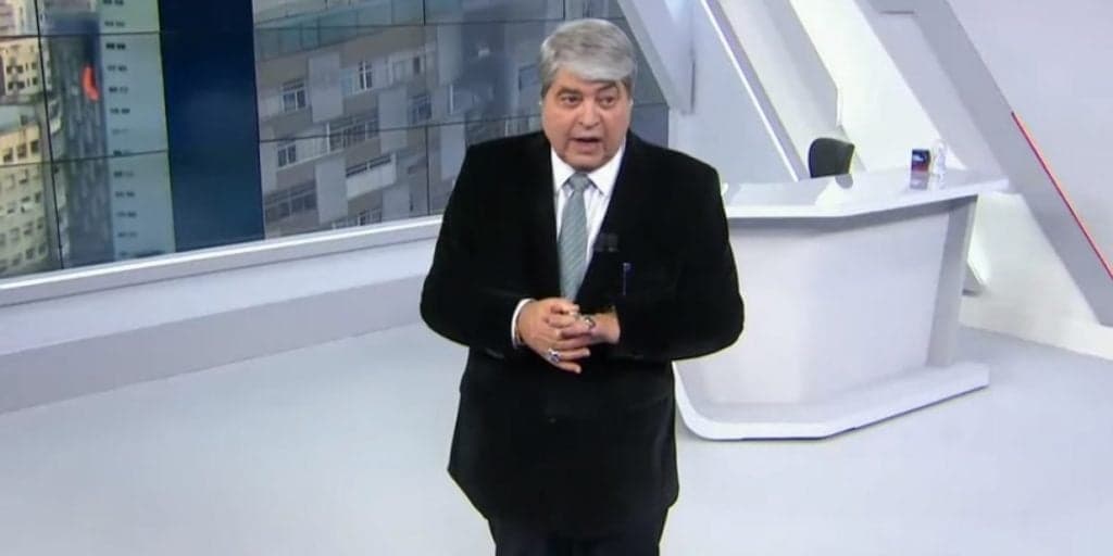 Datena solta os cachorros ao vivo na Band, humilha diretora do Brasil Urgente e explode: "Não adianta"