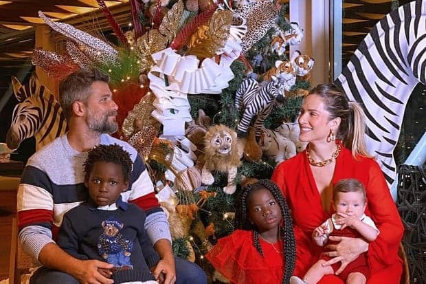 Bruno Gagliasso, Giovanna Ewbank e a família (Foto: Reprodução/Instagram)