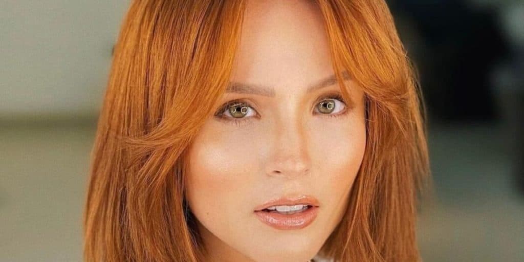 Larissa Manoela usa biquíni minúsculo atolado, parte íntima gigante fica marcada e explodindo: "Gostosa''