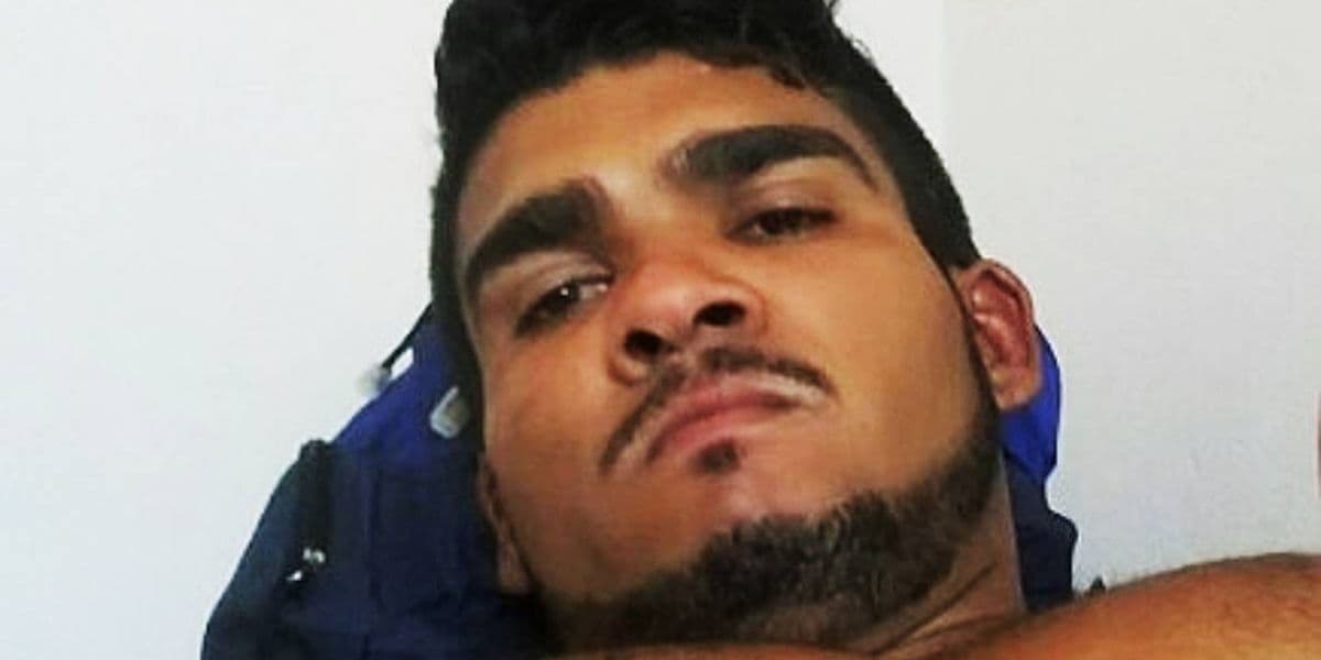 Localização oculta de Lázaro Barbosa é encontrada e comprova ritual satânico: "O diabo ajuda a fazer" Localização oculta de Lázaro Barbosa é encontrada e comprova ritual satânico: "O diabo ajuda a fazer"