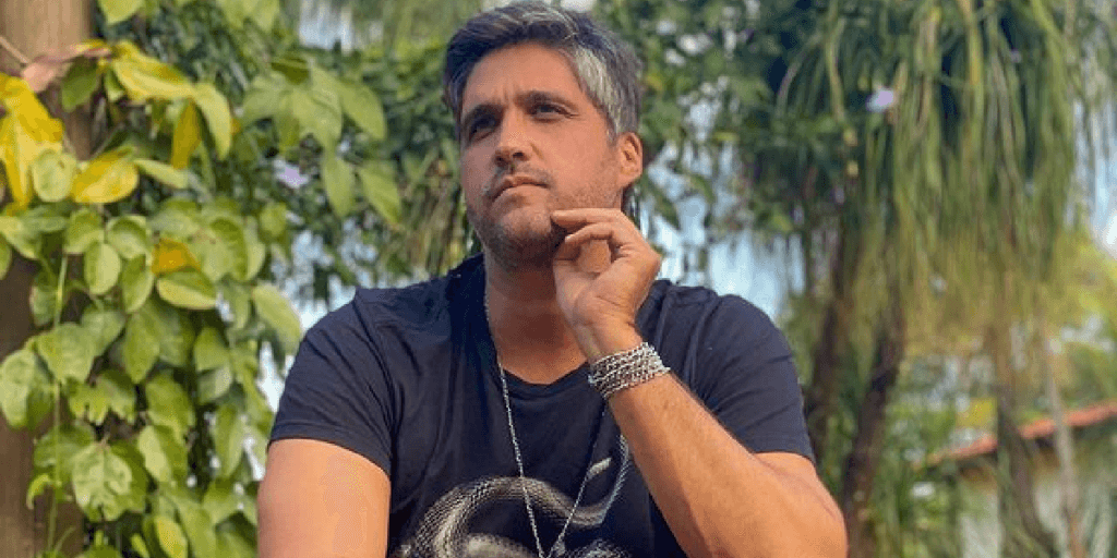 Léo Chaves assume preferência de vez, após ver escândalo sexual ser vazado: "100 mil por noite"