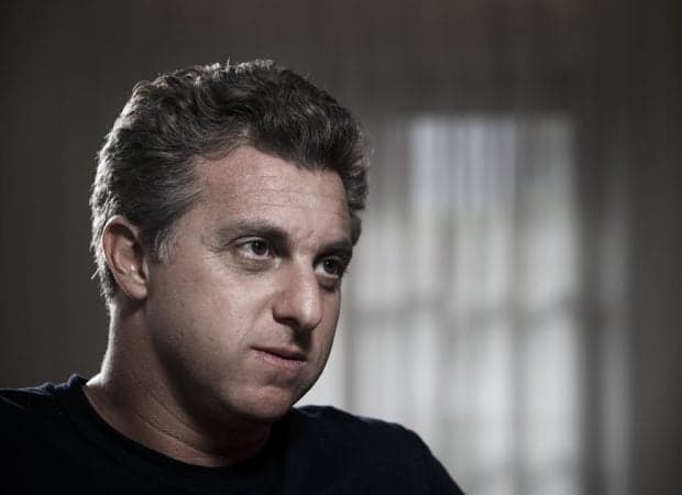 Após tomar lugar de Faustão, Luciano Huck detona atitude de ódio em público: "Uma covardia"