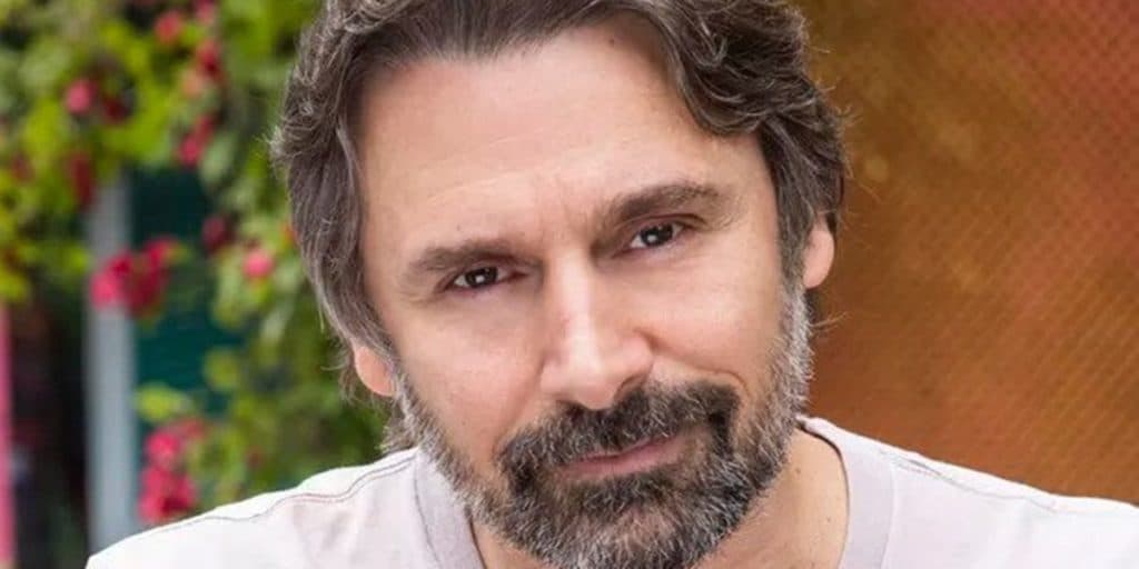 Murilo Rosa fala de vida fora da Globo e novos projetos: “Família está em êxtase”