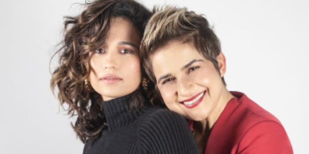 Nanda Costa mostra barrigão de gêmeas ao lado da esposa, Lan Lanh: "Paz"