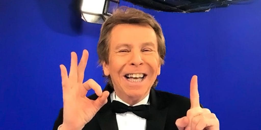 Nelson Rubens escandaliza, é submetido à operação no rosto e vídeo mostra jornalista desfigurado: “Parece outro”