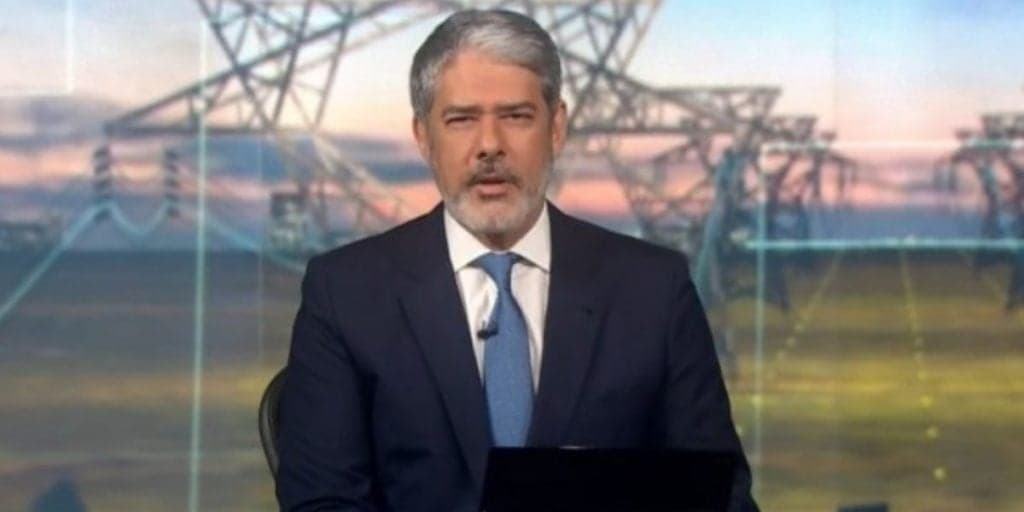 William Bonner entra no ar antes da hora, chora e anuncia desfecho no Jornal Nacional: "Sofrendo muito"