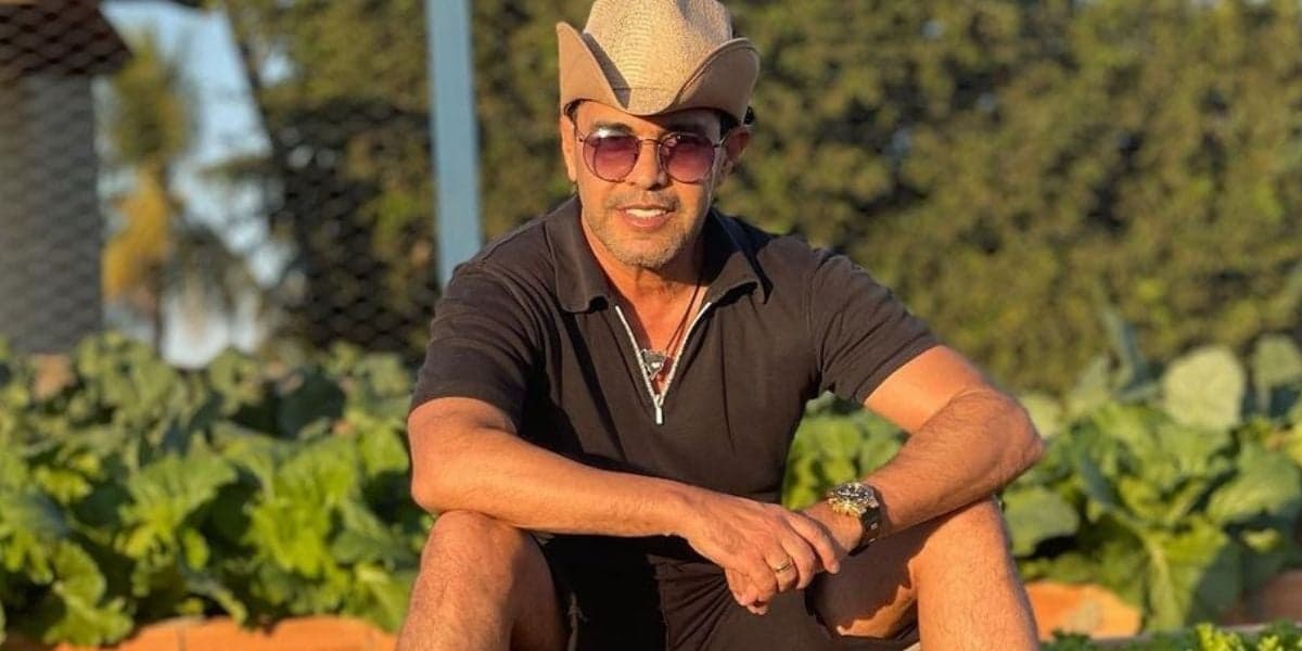 "Acabou", Zezé expõe prova de fim com Luciano, anuncia nova fase da carreira e confirma: "Do jeito que eu quero" "Acabou", Zezé expõe prova de fim com Luciano, anuncia nova fase da carreira e confirma: "Do jeito que eu quero"
