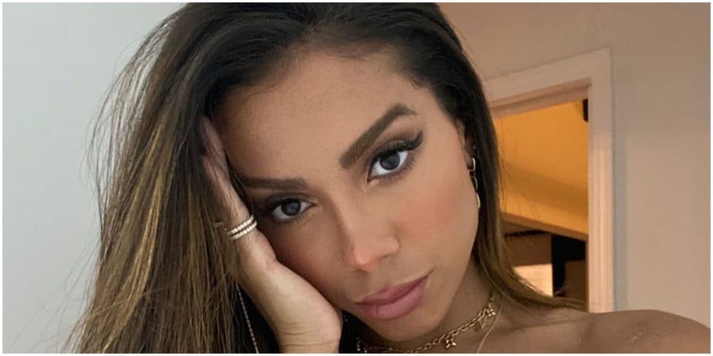 A Fazenda 13: Anitta vira a página, esquece o ex e torce pra outra pessoa no reality: "Ícone"