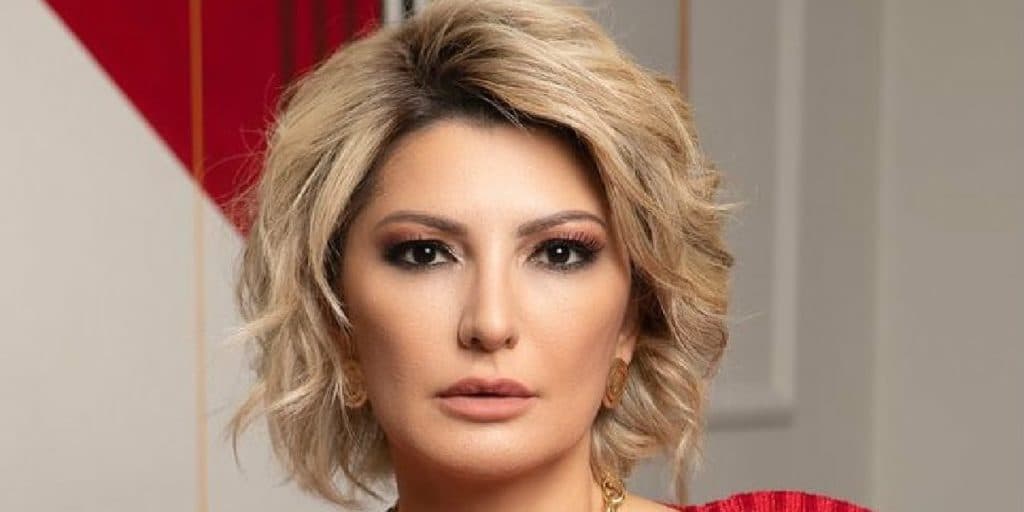 Após ser alvo de investigação, Antonia Fontenelle perde a cabeça e vai para cima de jornalista: "Covarde"